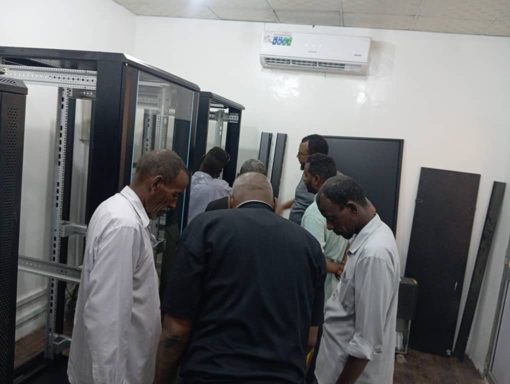 Inspecting Server Rail Kits